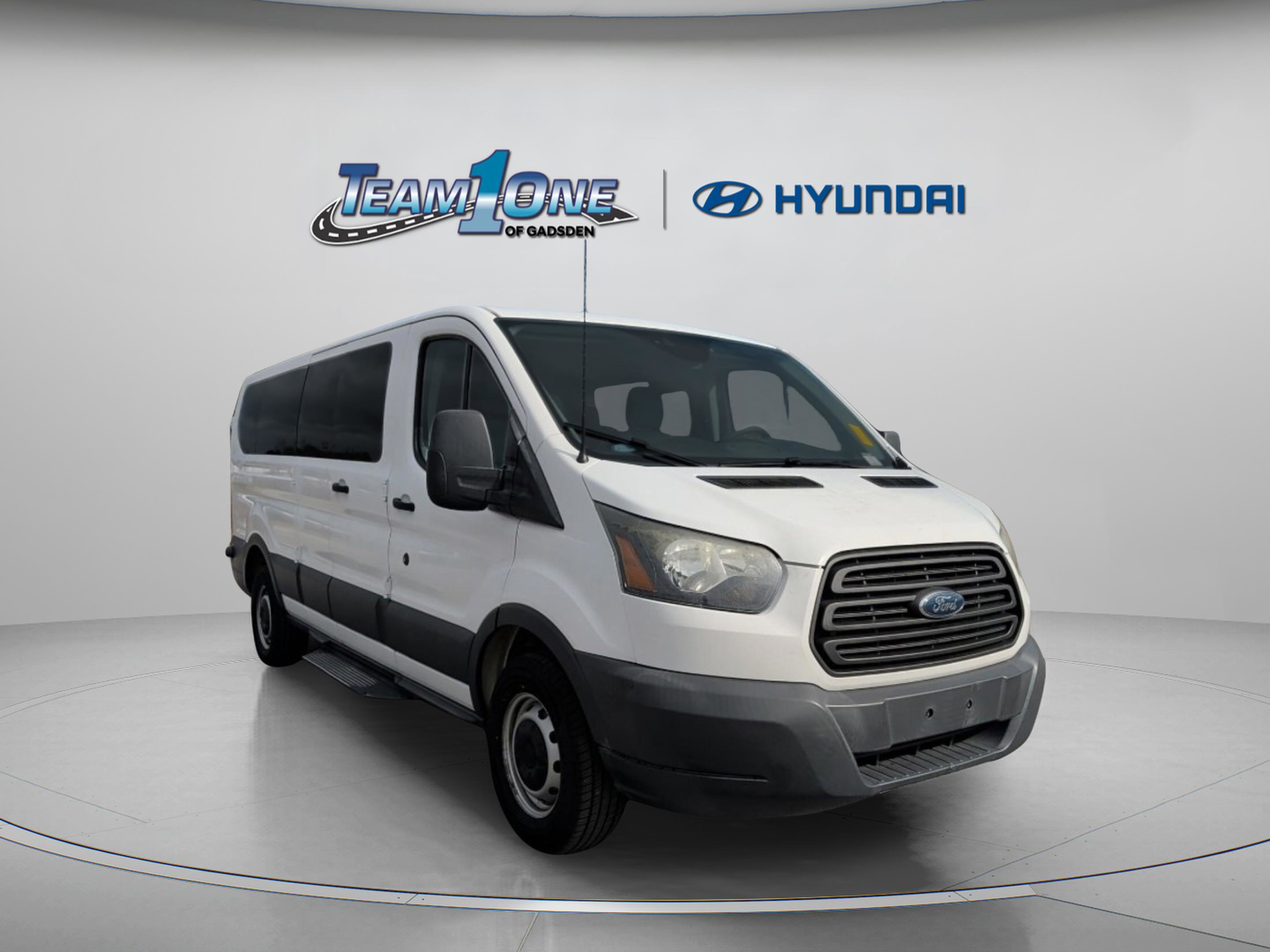 2017 Ford Transit Wagon XL's photo