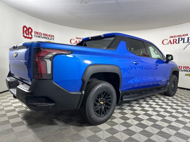 2025 Chevrolet Silverado EV LT photo 5