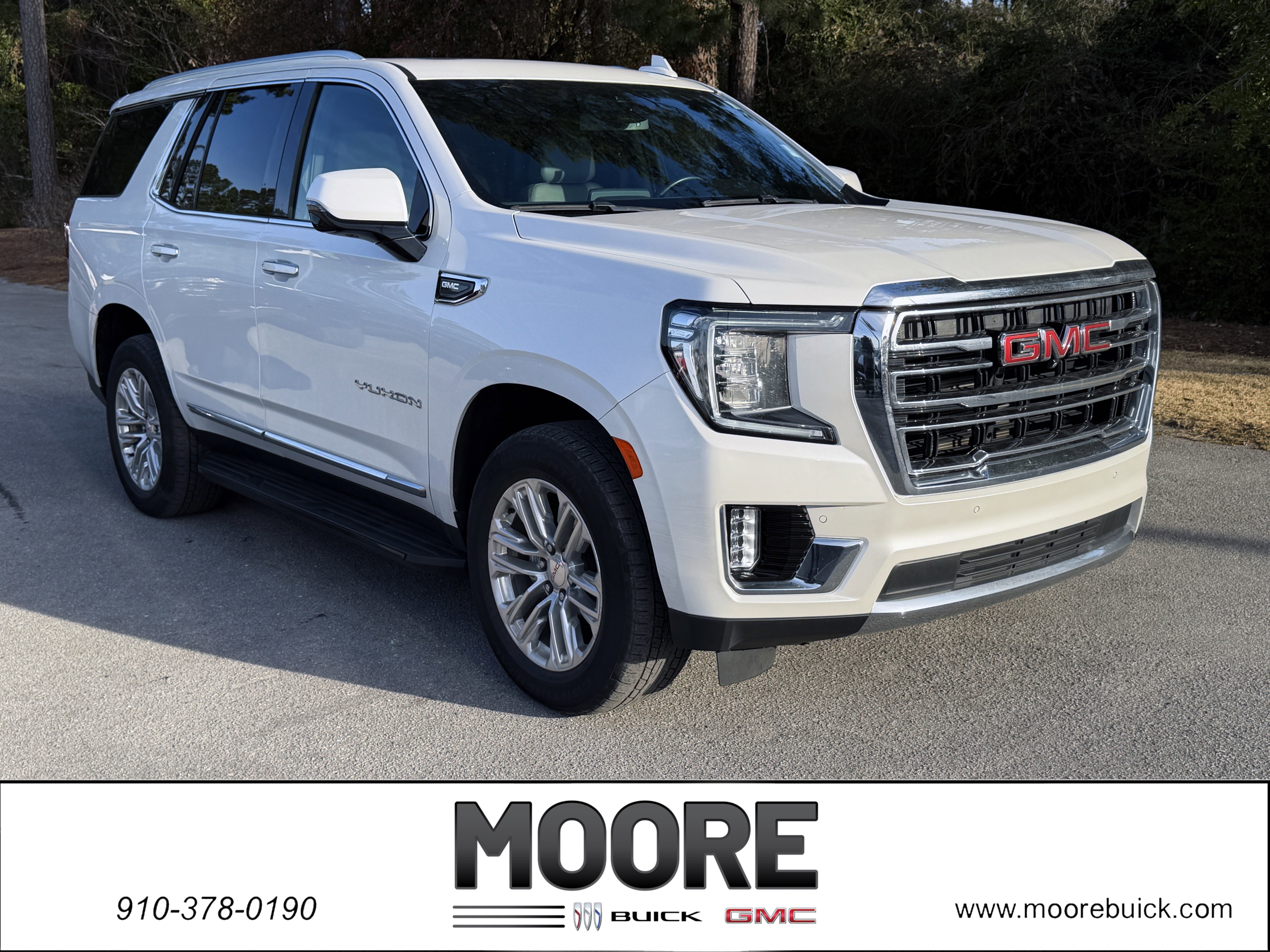 2023 GMC Yukon SLT's photo