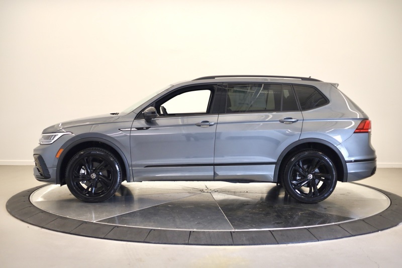 2024 Volkswagen Tiguan SE R-Line Black photo 5