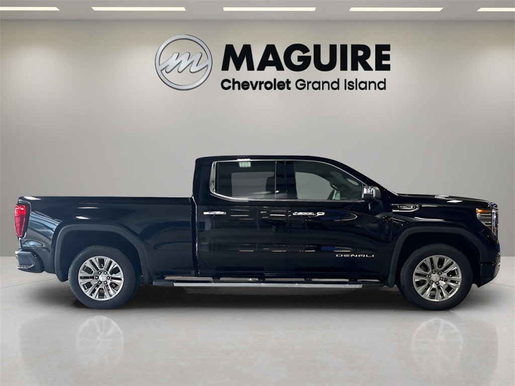 2024 Gmc Sierra 1500 Denali photo 2