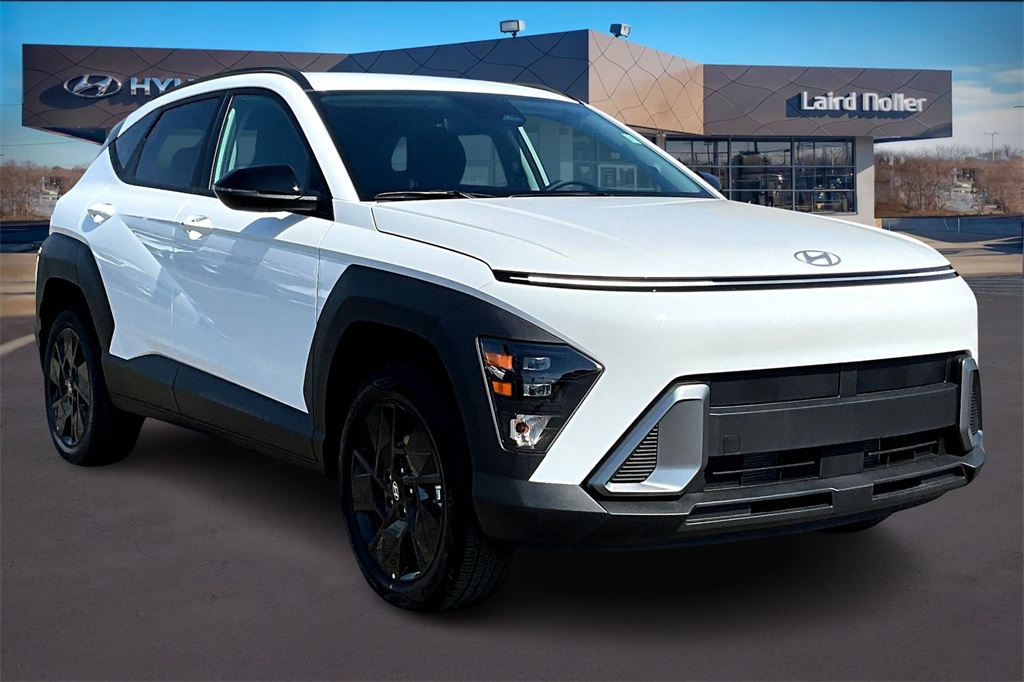 2026 Hyundai Kona SEL photo 2
