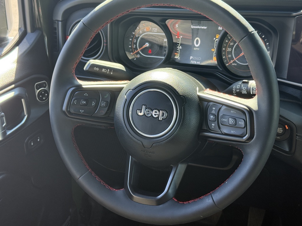 2024 Jeep Wrangler Rubicon photo 21
