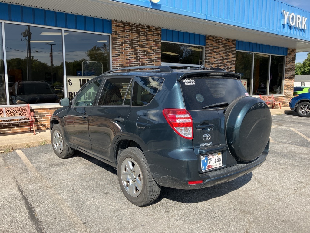 2011 Toyota RAV4 photo 3