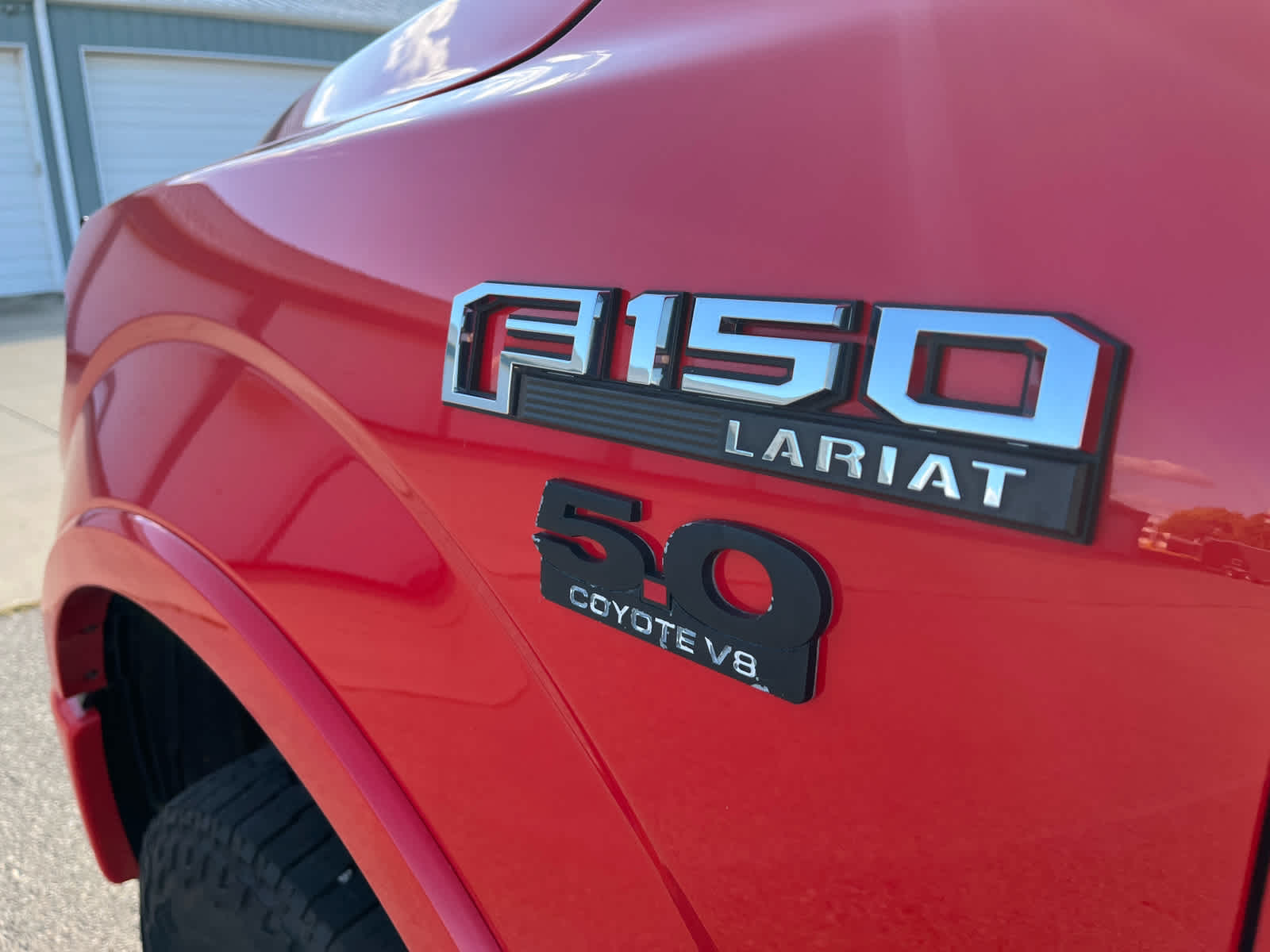 2015 Ford F-150 Lariat photo 15