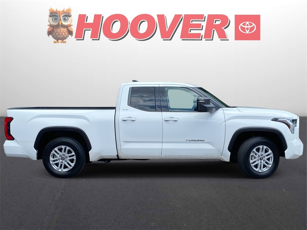 2022 Toyota Tundra SR5 photo 2
