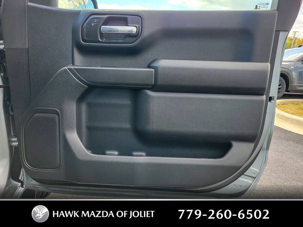 2025 CHEVROLET SILVERADO - Image 16