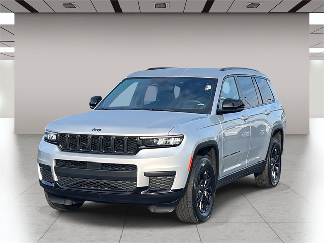 2024 Jeep Grand Cherokee Altitude photo 7