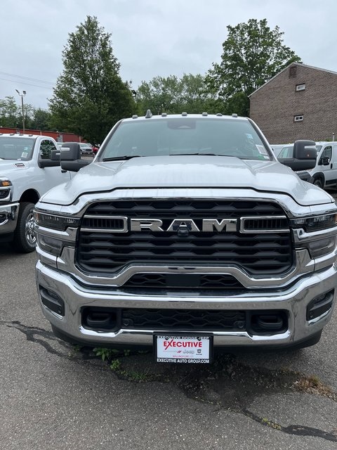 2025 Ram 2500 Tradesman photo 4