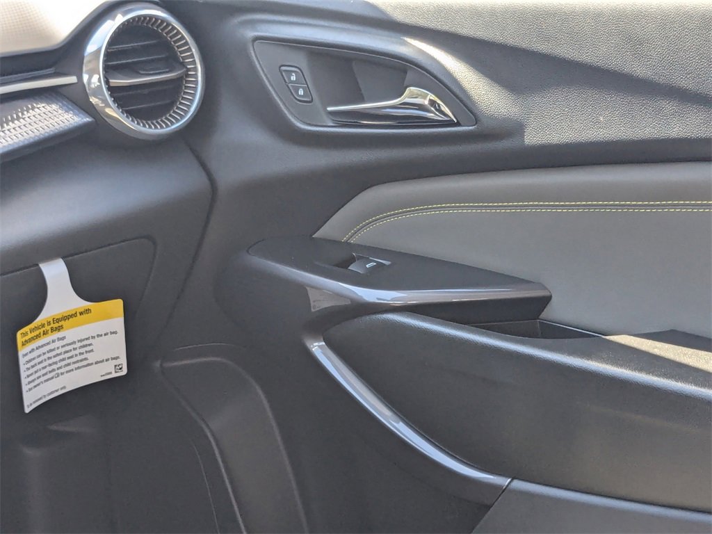 2025 Chevrolet Trax ACTIV photo 13