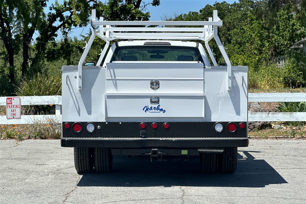 2025 Ford F-350 photo 5
