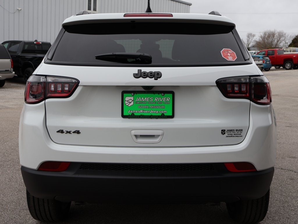 2026 Jeep Compass Latitude Altitude photo 4