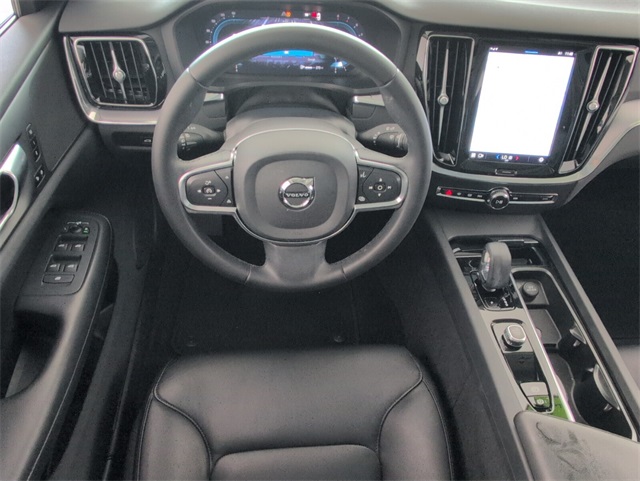 2023 Volvo S60 B5 Core photo 5