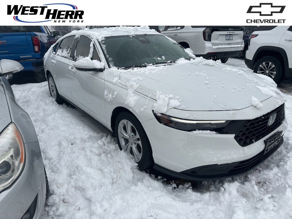 2024 Honda Accord LX's photo