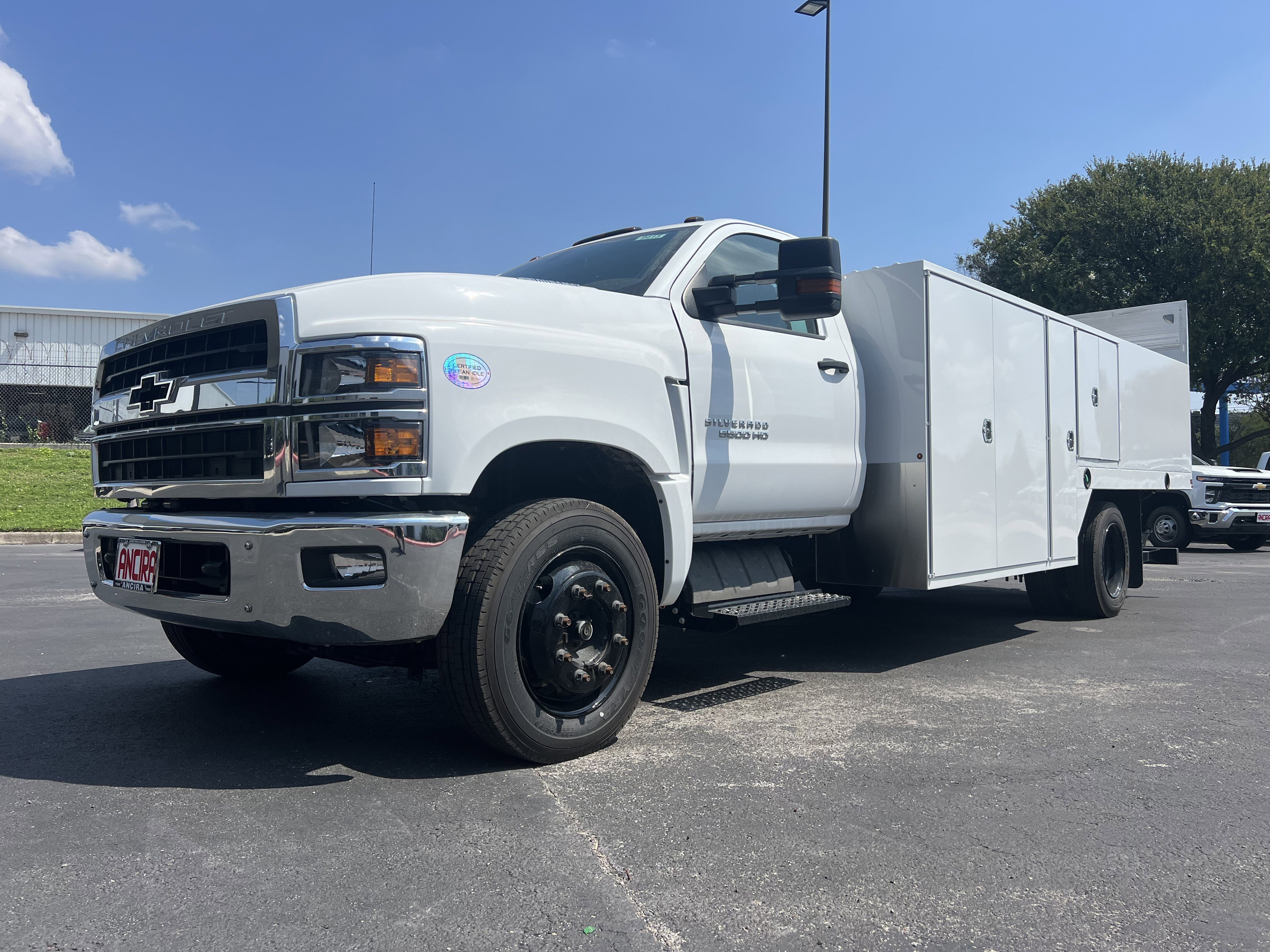 2024 Chevrolet Silverado 4500 Medium Duty Chassis Cab Work Truck's photo