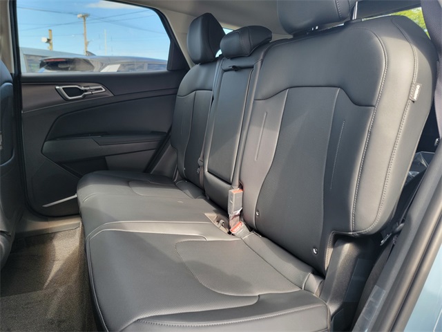 2026 Kia Sportage Hybrid EX photo 13