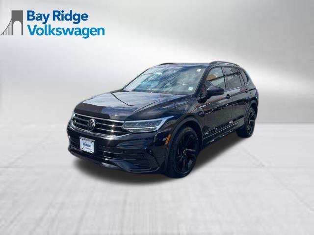 2024 Volkswagen Tiguan SE R-Line Black photo 3