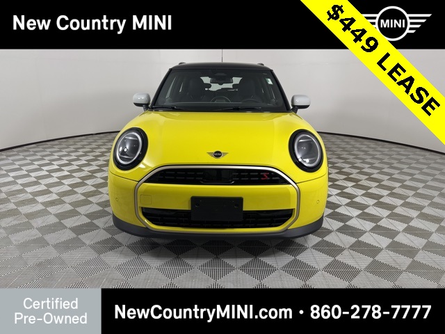 2025 Mini Cooper 2 Door Hardtop Signature photo 2