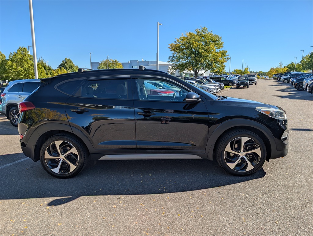 2018 Hyundai Tucson Value photo 4