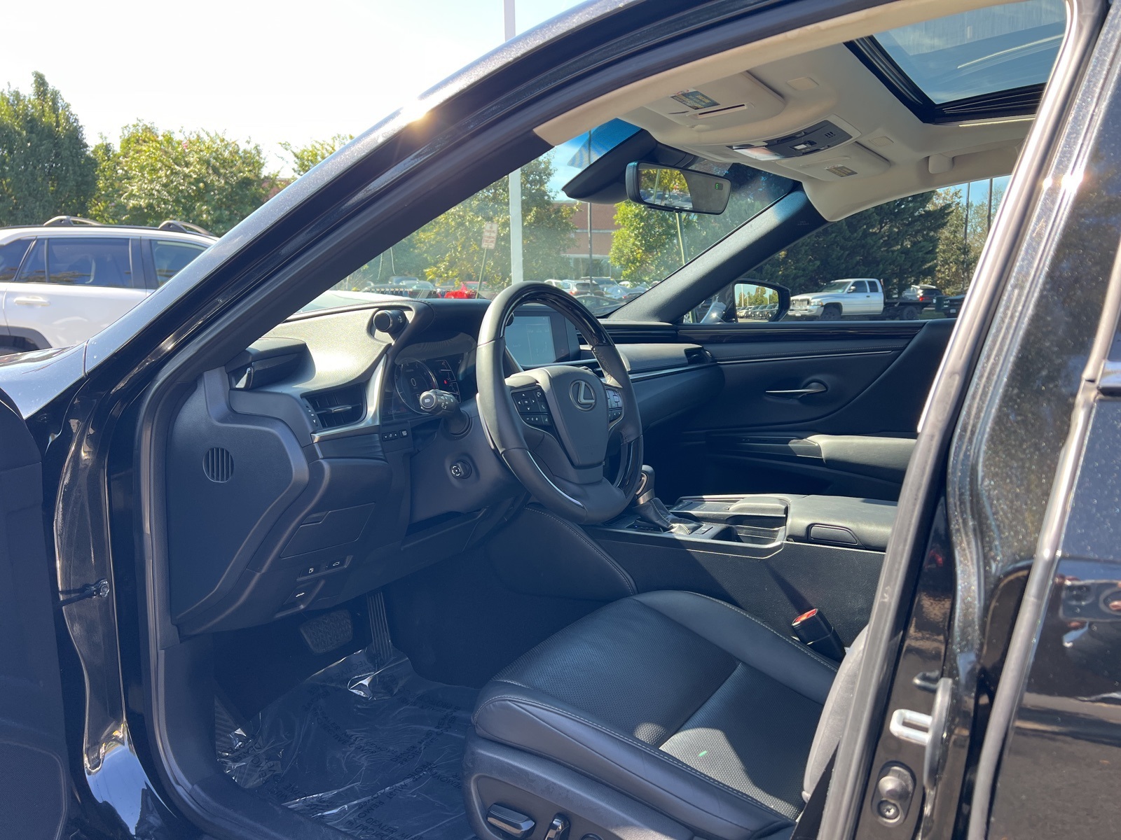 2019 Lexus ES 350 Premium photo 4
