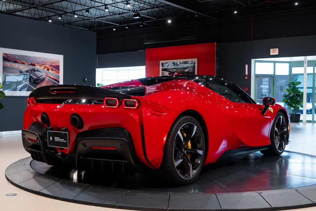 2023 Ferrari SF90 Spider Base photo 38