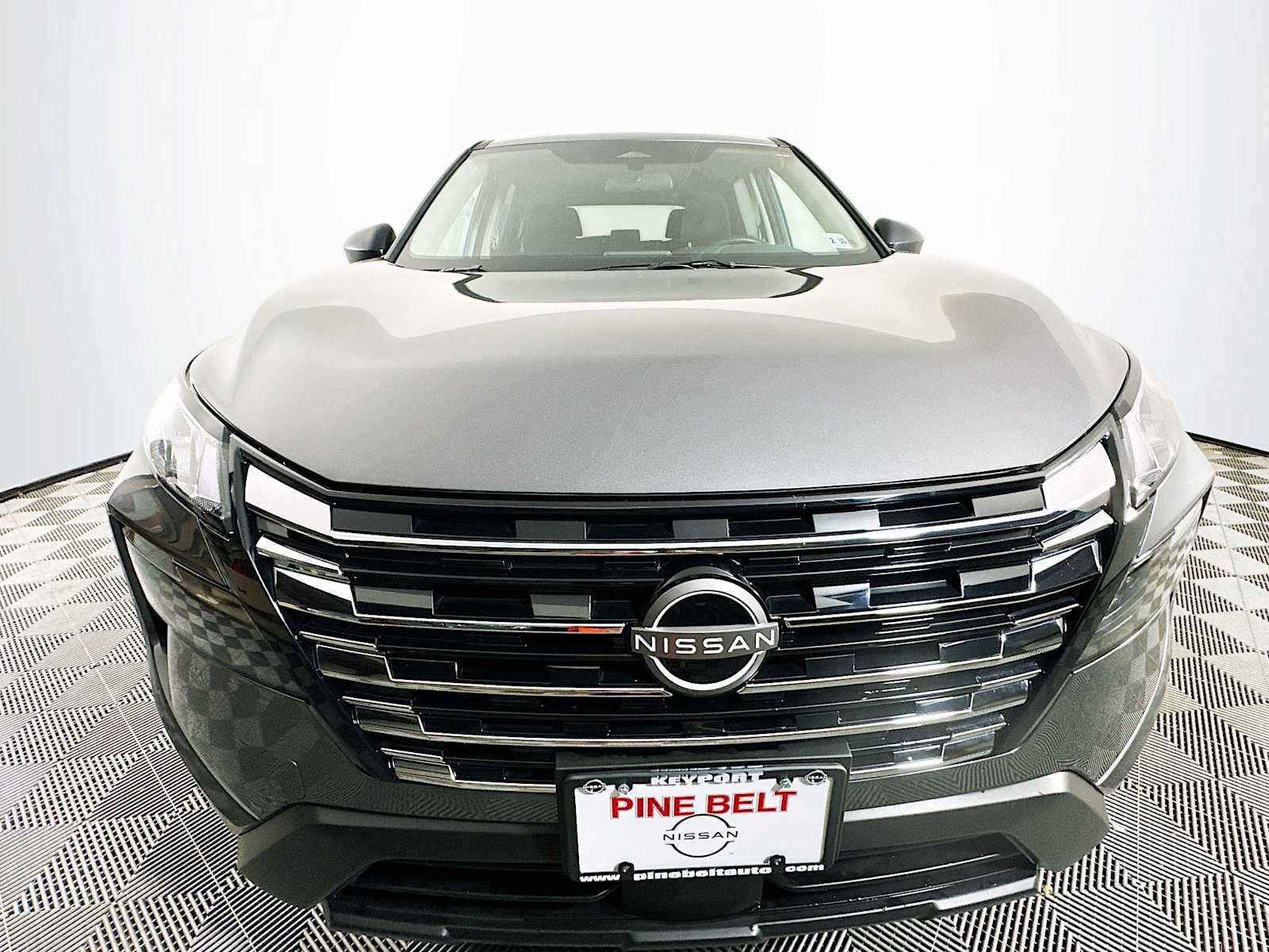 2025 Nissan Rogue S photo 2