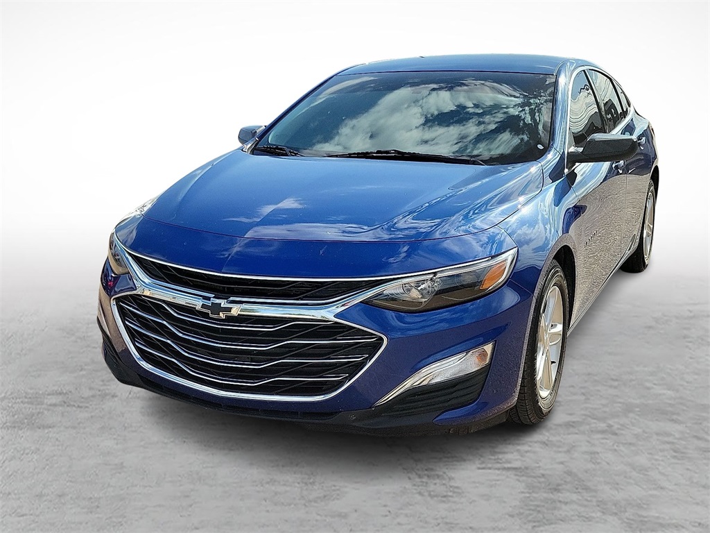 2023 Chevrolet Malibu LS photo 4
