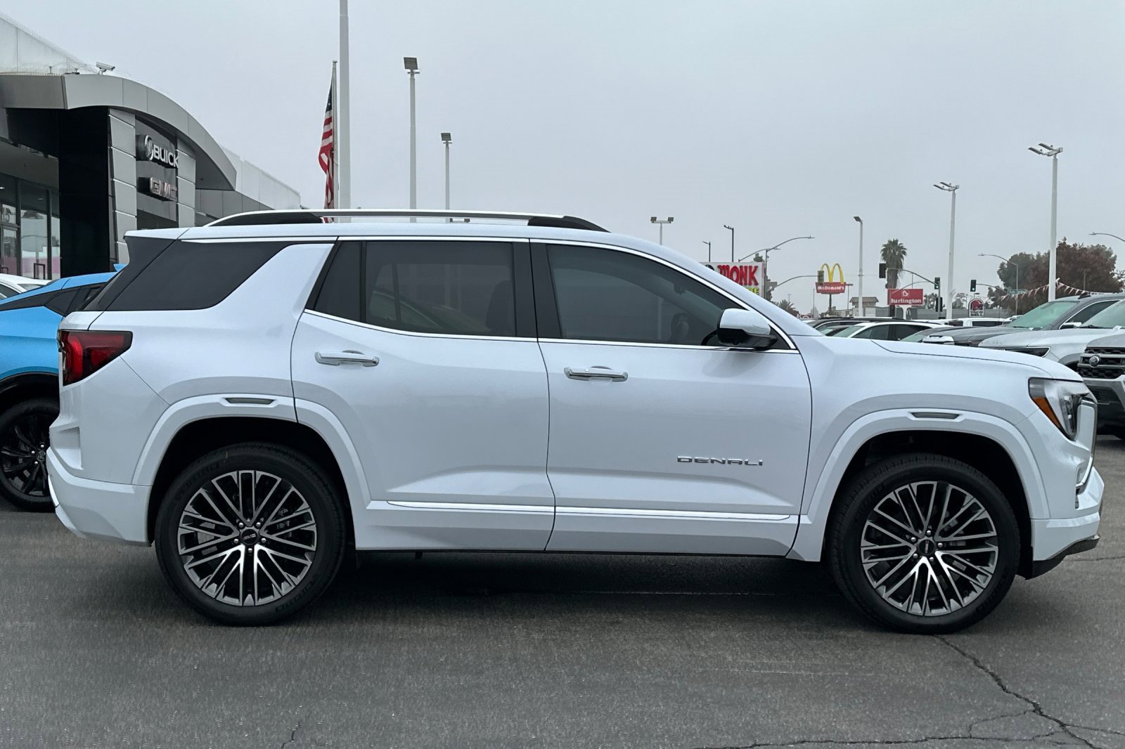 2026 Gmc Terrain Denali photo 4