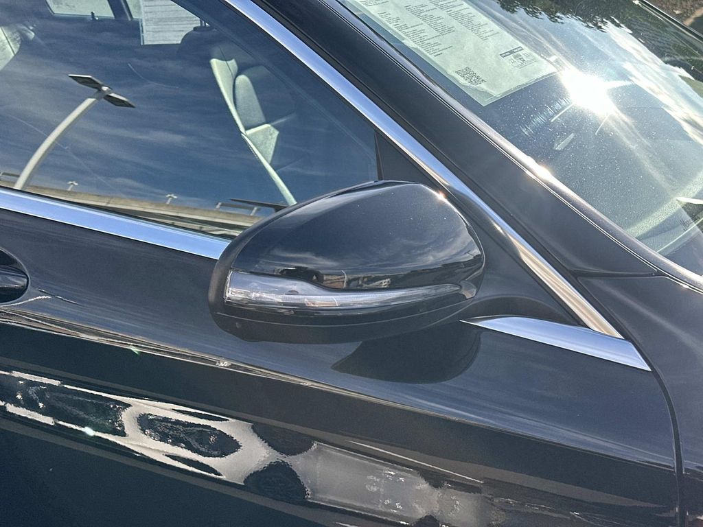 2019 Mercedes Benz C 300 photo 18