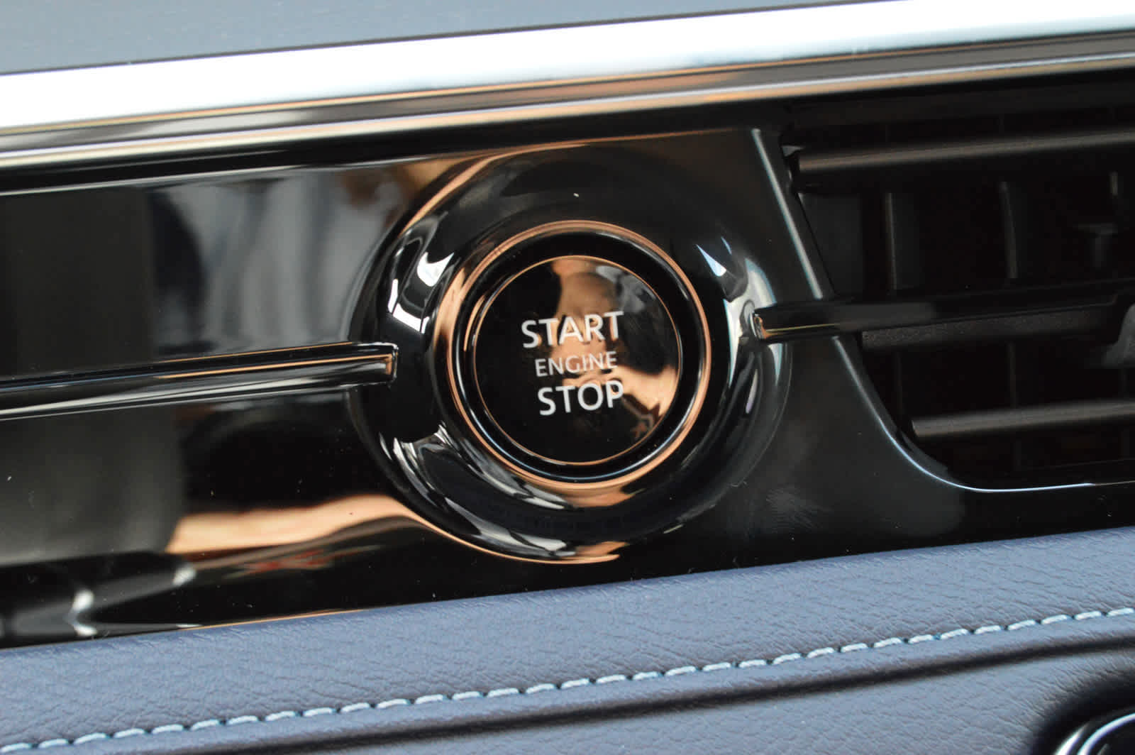 2026 INFINITI QX80 Sport - Photo 15