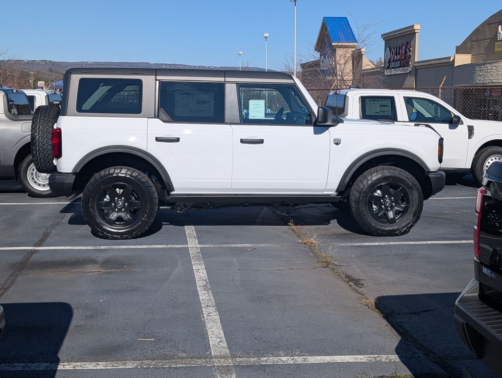 2025 Ford Bronco Big Bend photo 3