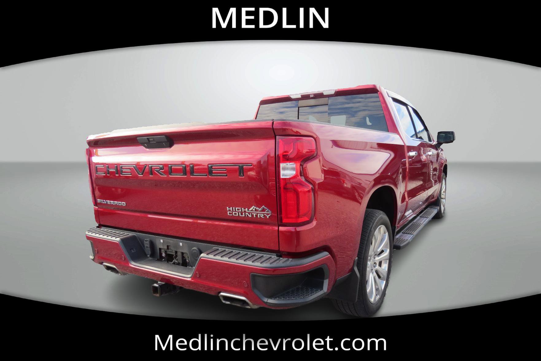 2019 Chevrolet Silverado 1500 High Country photo 3