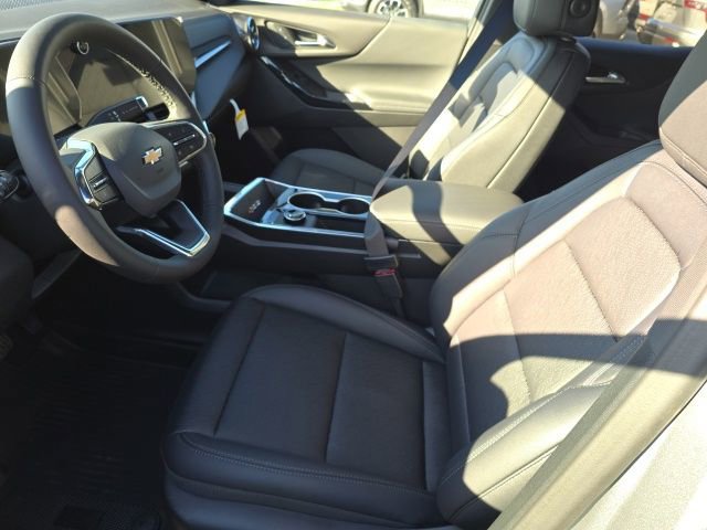 2026 Chevrolet Equinox LT photo 4