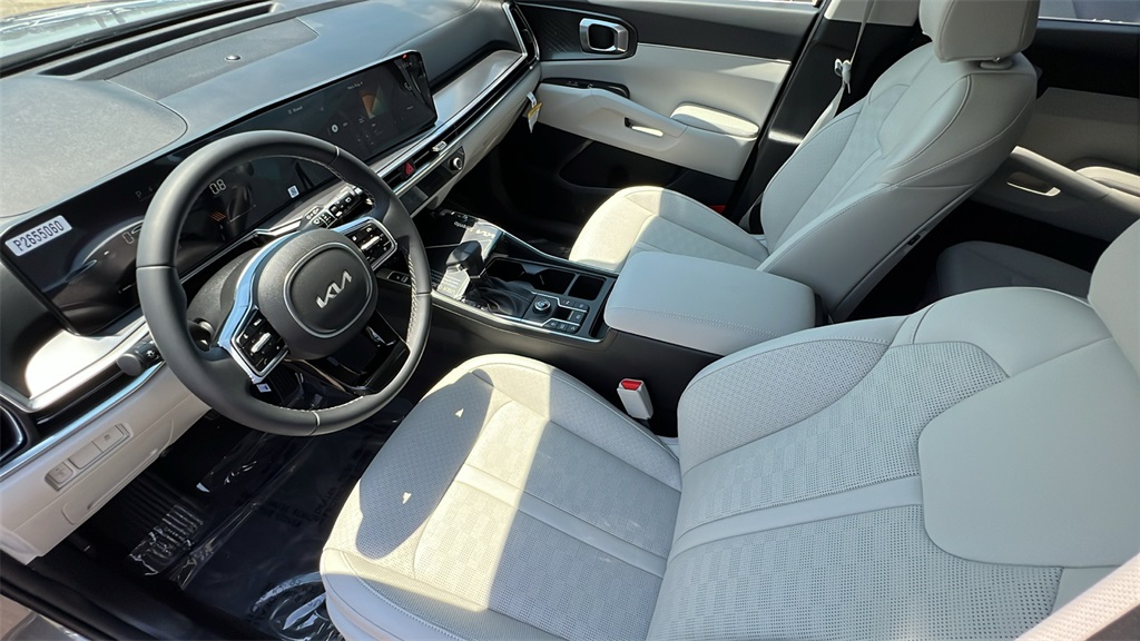2025 Kia Sorento S photo 5