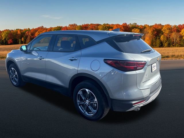 2025 Chevrolet Blazer 2LT photo 3