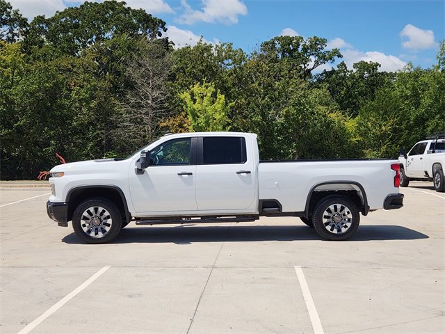 2024 Chevrolet Silverado 2500HD Custom photo 4