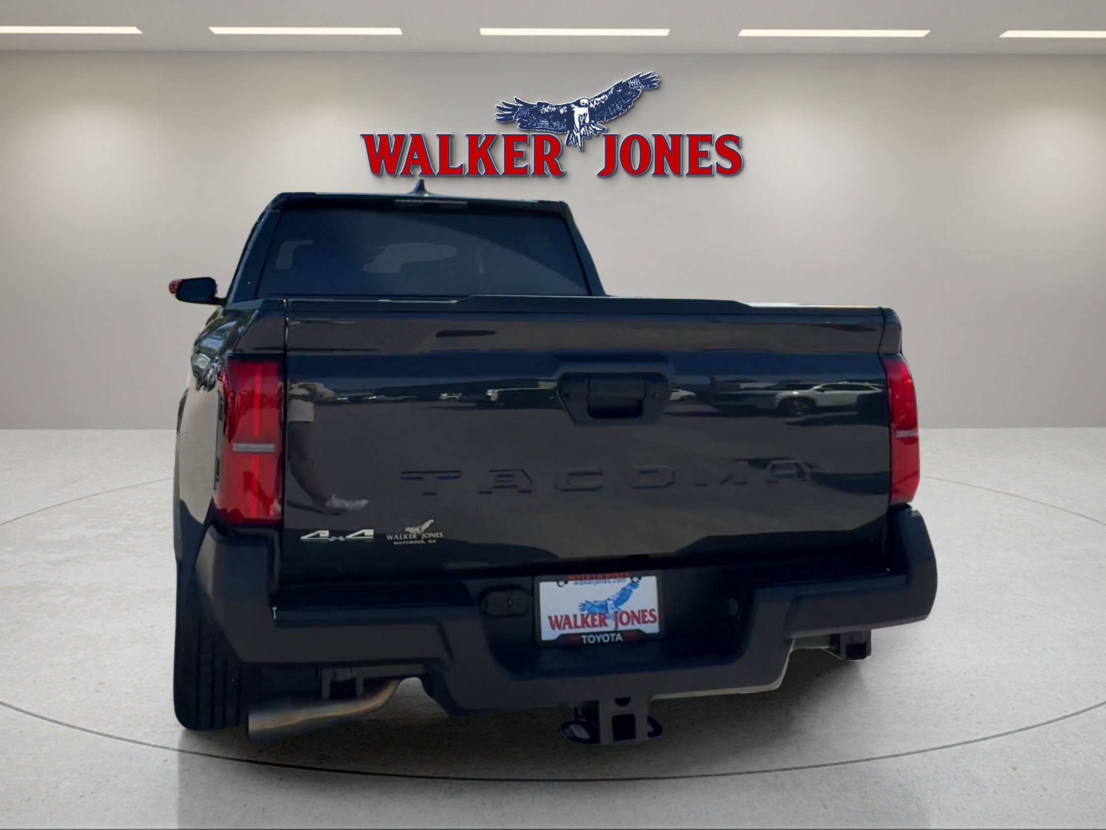 2025 Toyota Tacoma SR 4x4 photo 4