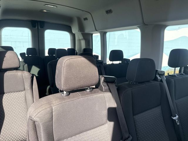 2022 Ford Transit photo 3