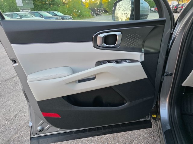 2025 Kia Sorento Hybrid EX photo 19