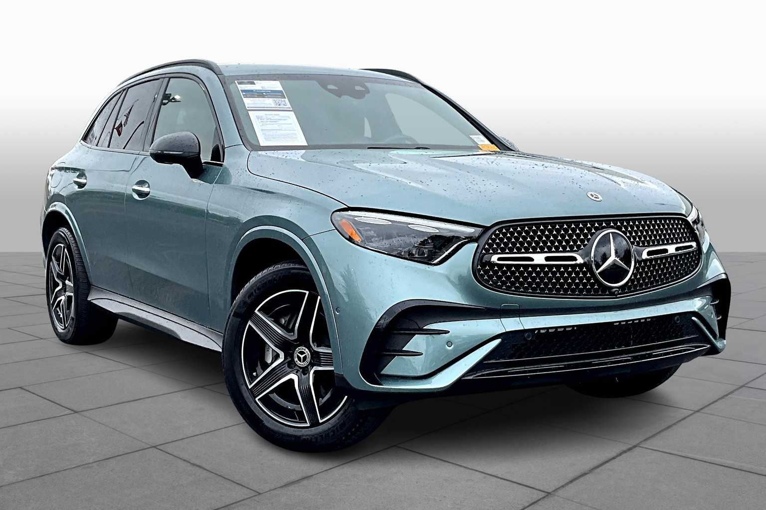 2025 Mercedes Benz GLC 300 4MATIC photo 2
