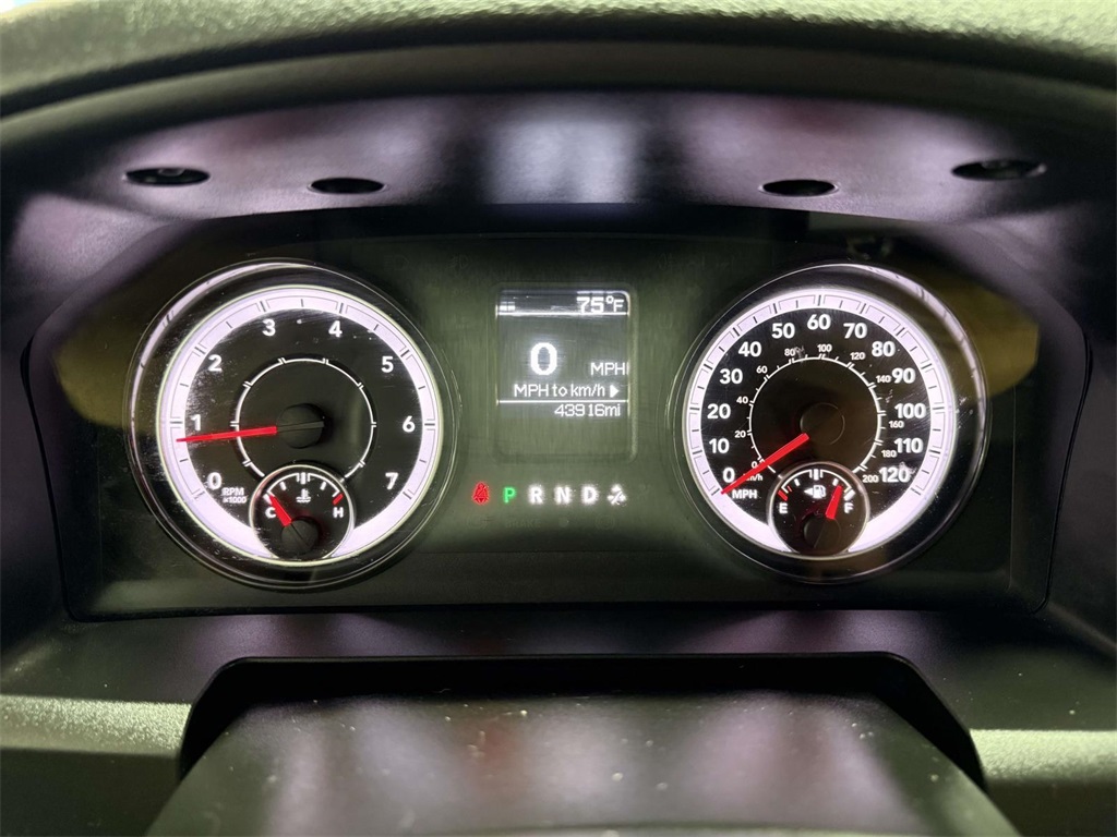 2024 Ram 1500 Classic Warlock photo 13