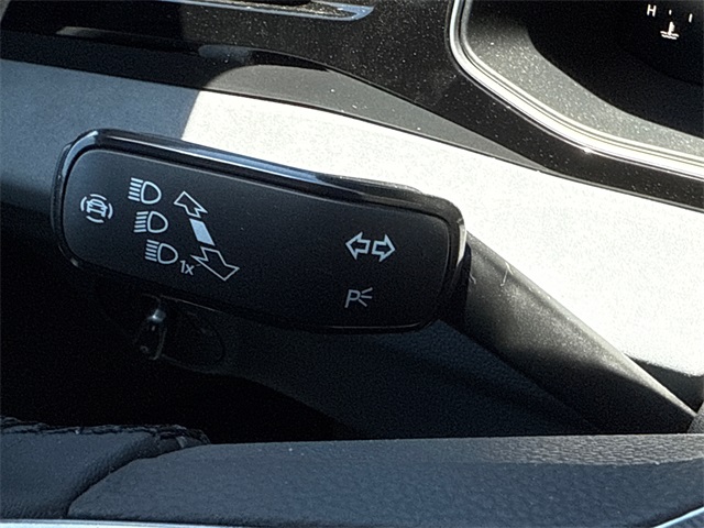 2025 Volkswagen Jetta 1.5T SE photo 33