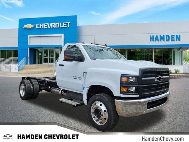 2024 Chevrolet Silverado 4500 Medium Duty Chassis Cab 1LT's photo
