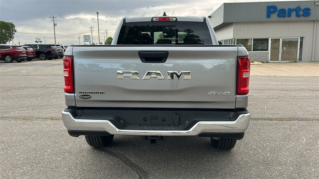 2025 Ram 1500 Big Horn Lone Star photo 4