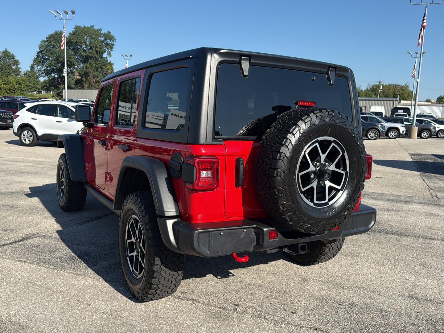 2024 Jeep Wrangler Rubicon photo 12
