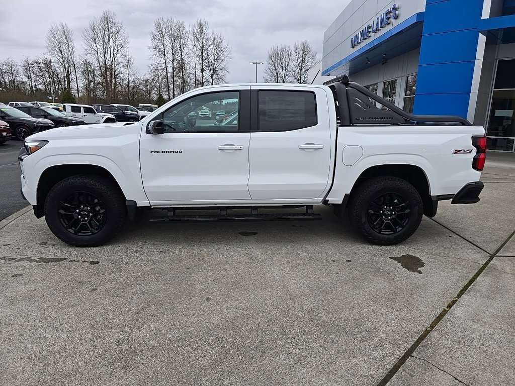 2025 Chevrolet Colorado Z71 photo 2