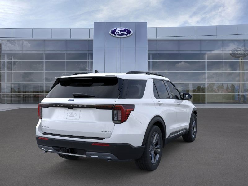 2025 Ford Explorer photo 6