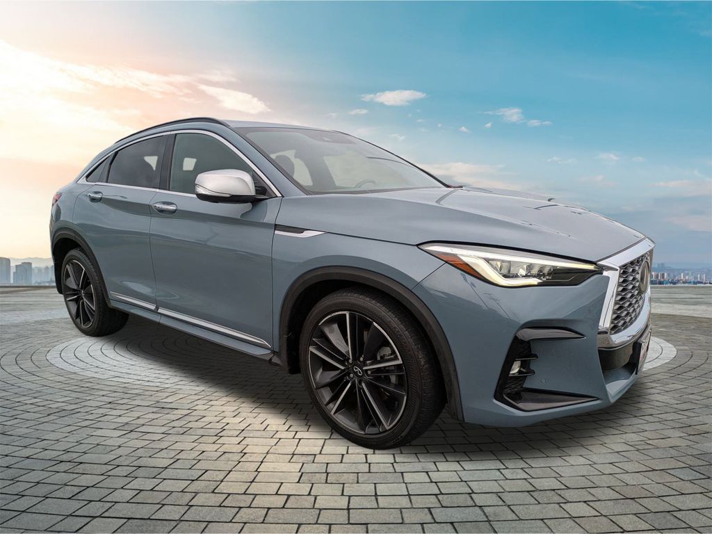 2022 Infiniti QX55 Essential photo 2