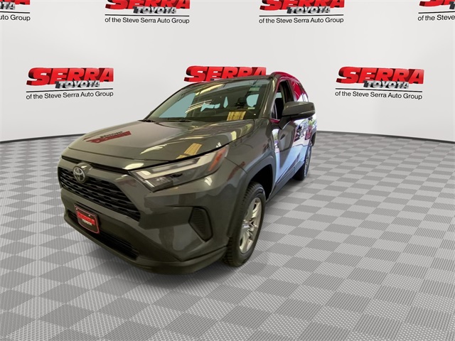 2024 Toyota RAV4 XLE photo 5