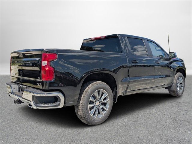 2026 Chevrolet Silverado 1500 LT photo 2